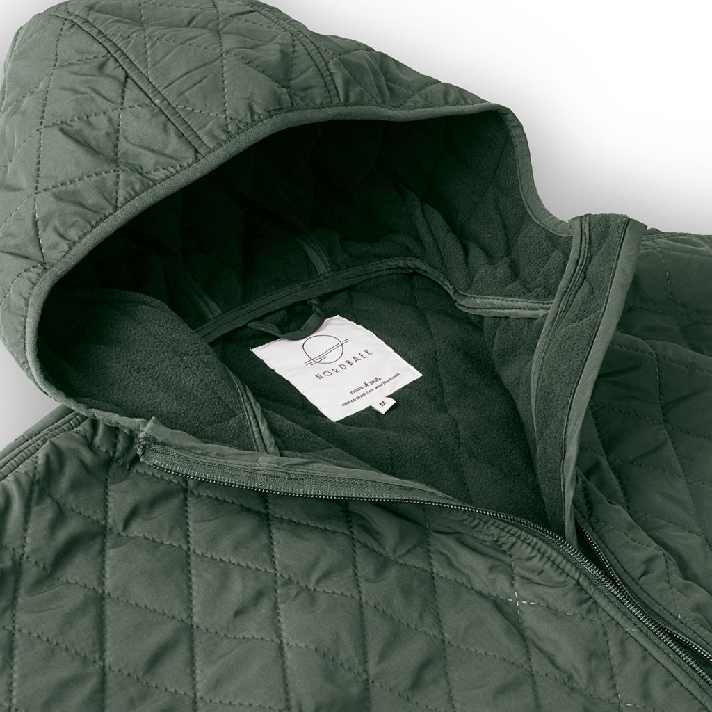NORDBAEK Heldrakt NORDBAEK Rough Coast – vindtett heldrakt i quilt til herre, med resirkulert fleece Jumpsuit Green