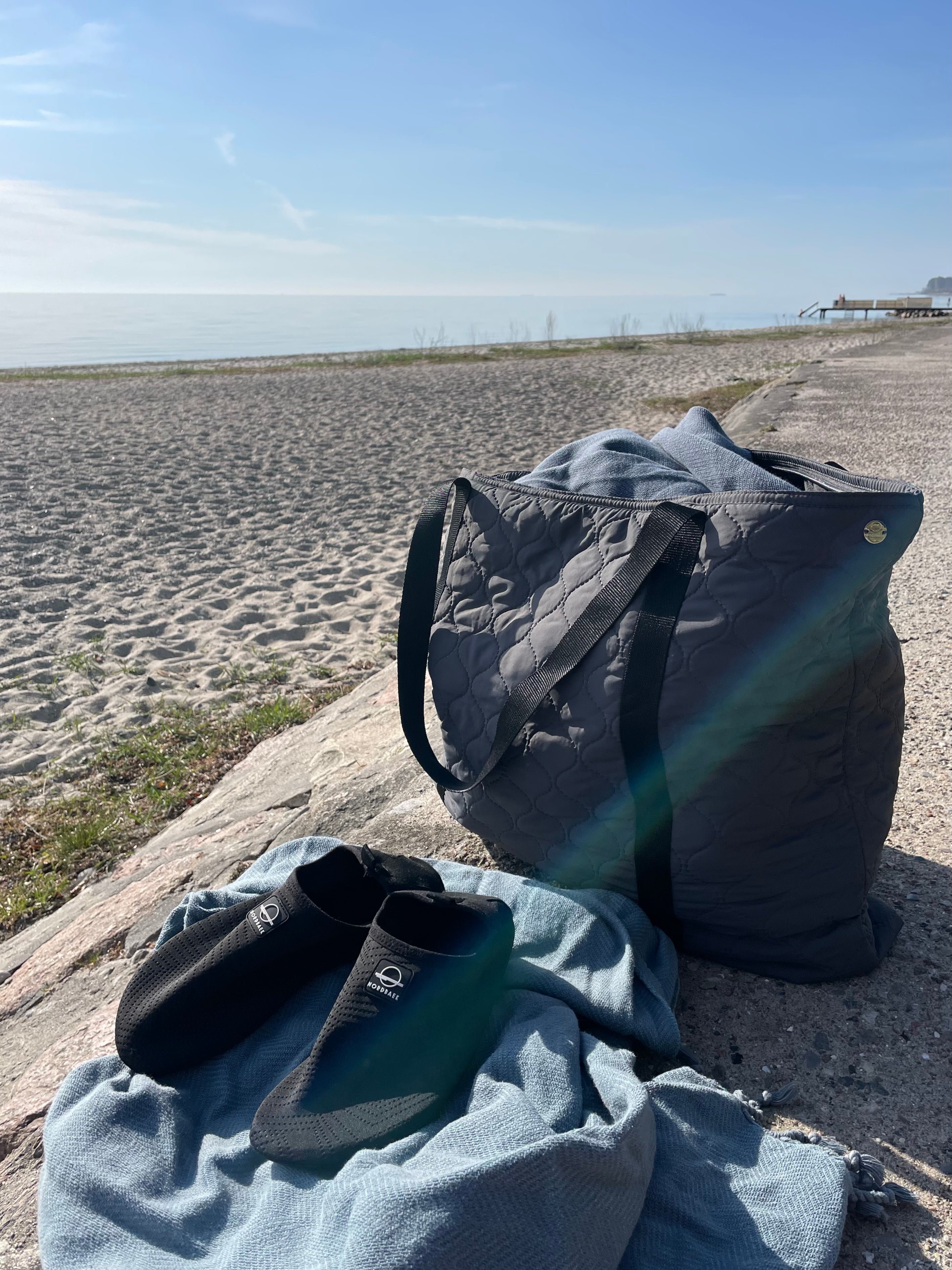 Bag NORDBAEK Happy Bay – stor og praktisk i resirkulerte materialer - Navy