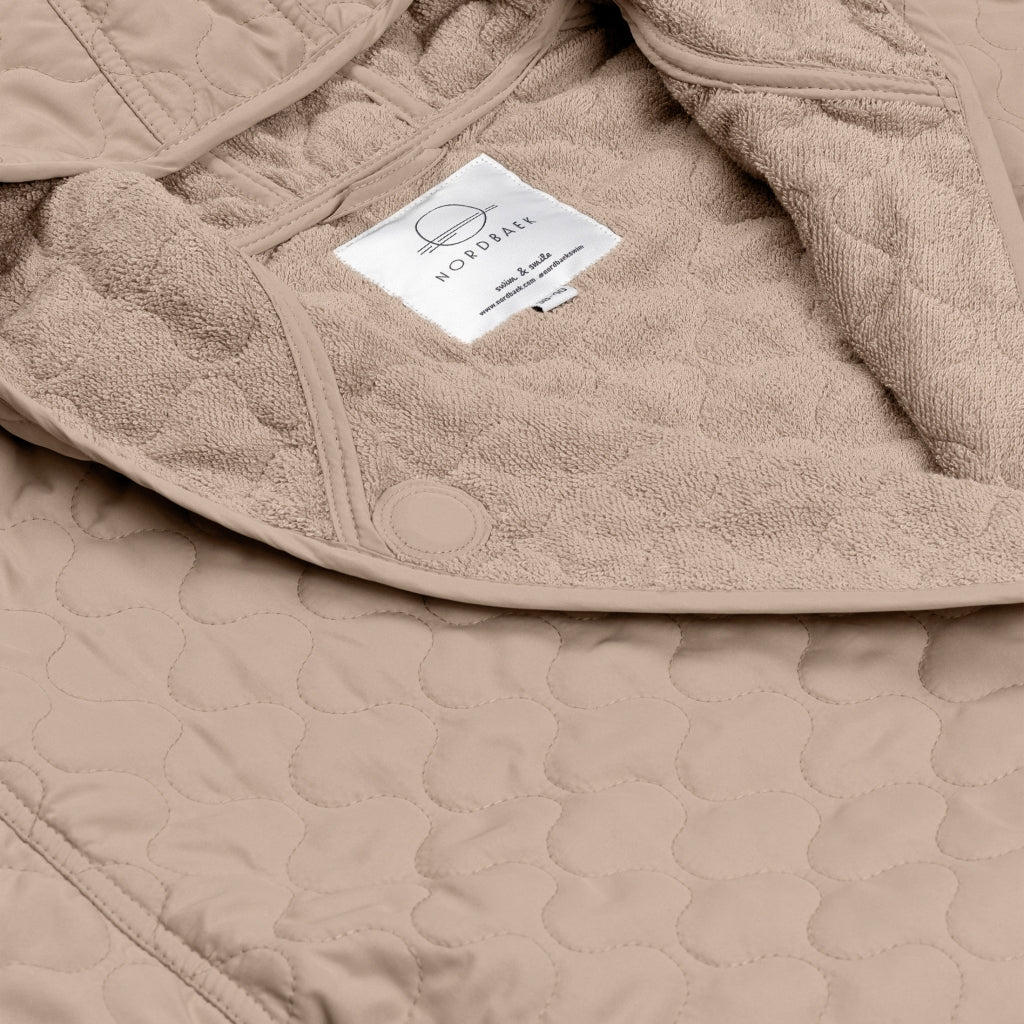 NORDBAEK Badekåpe NORDBAEK Soft Breeze - dame vindtett oeko-tex bomull Bath robe Sand